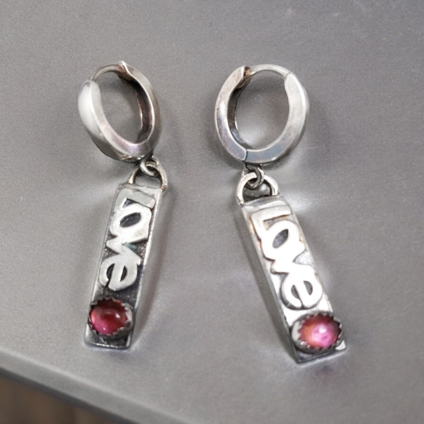 Love Earings (no211)