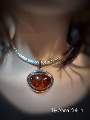 Amber of the moment