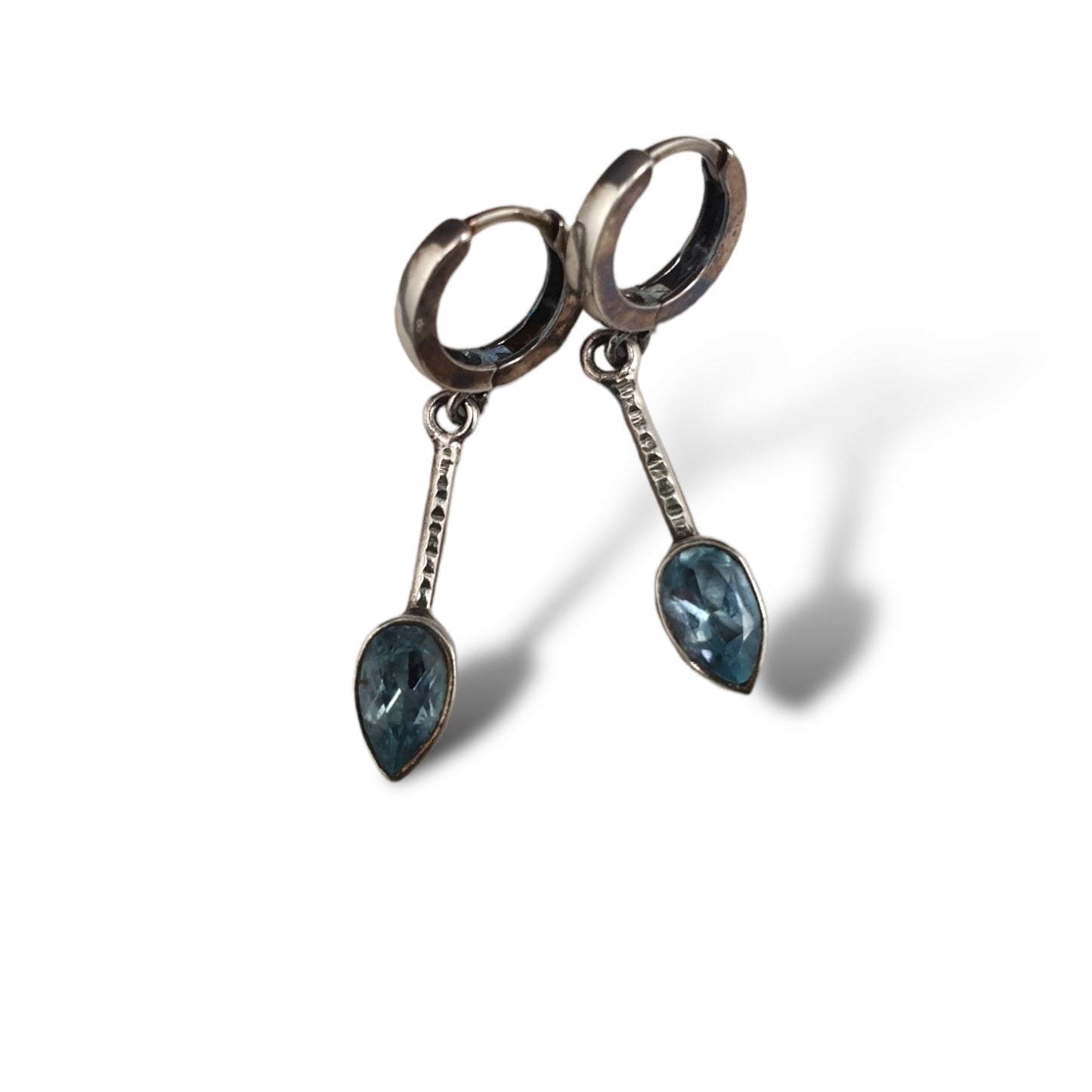 Blue topaz earings (no145)