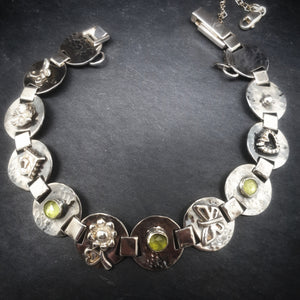 Bracelet with peridot